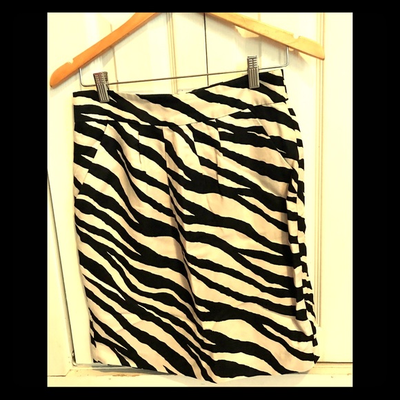 Banana Republic Dresses & Skirts - Zebra striped silk skirt, knee length